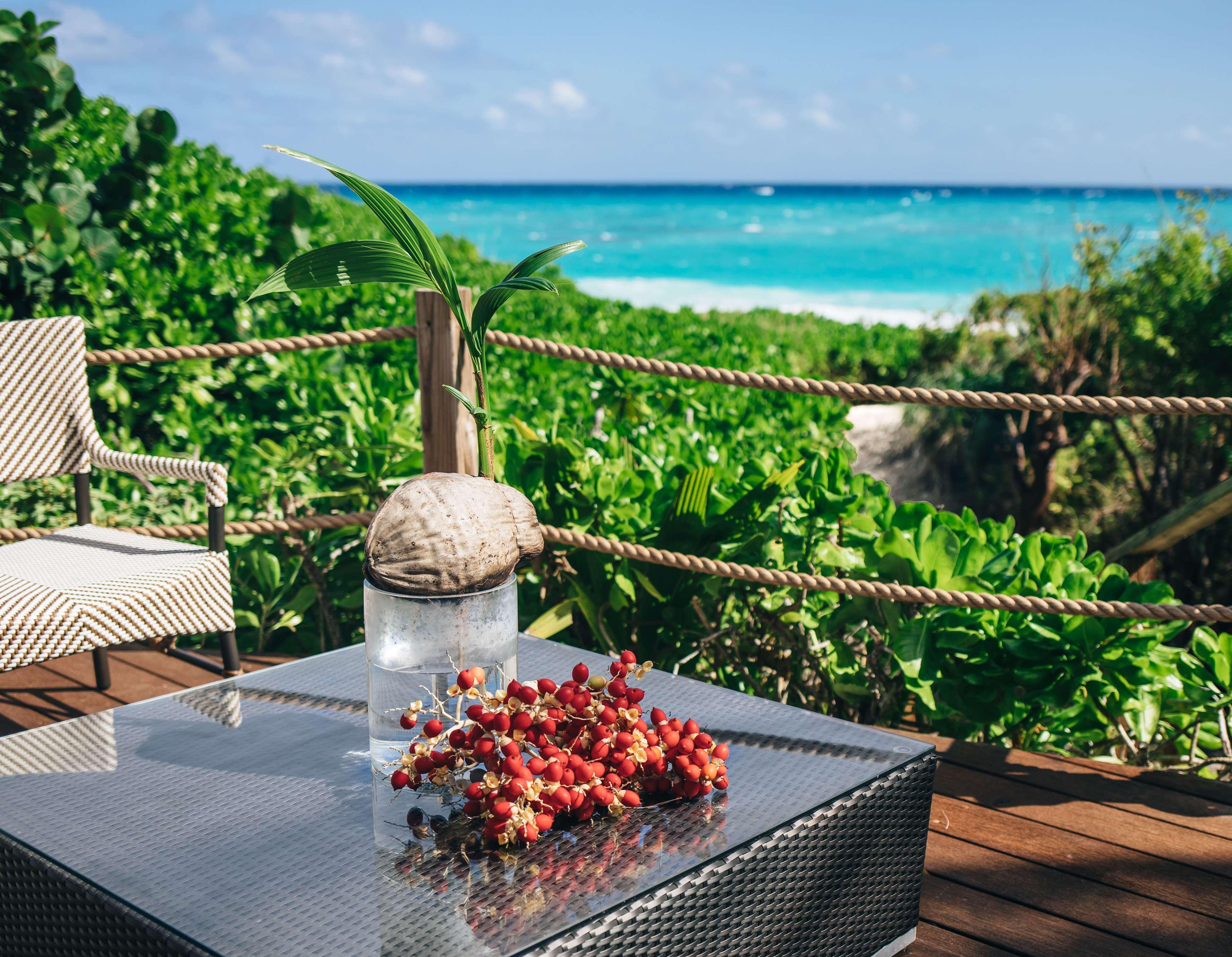 Pink Sands Resort Dunmore Town Екстериор снимка